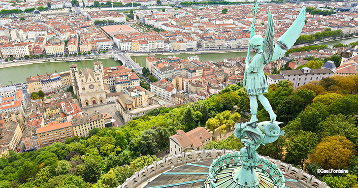 Statue_of_Saint_Michel_above_Fourviere_basilica_Lyon_France_5946_x_3988_1008x_677.jpg